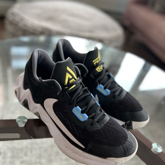 Nike Men’s Giannis Immortality 2 New Athletic Basketball Shoes Athletic - Picture 8 of 14